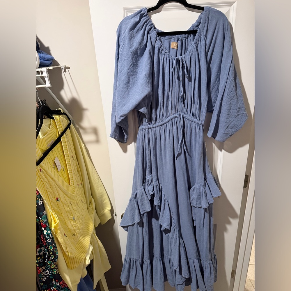 Free People Maxi Dress 🔥 Size XS oversized I wear a medium fits me lovely 🔥